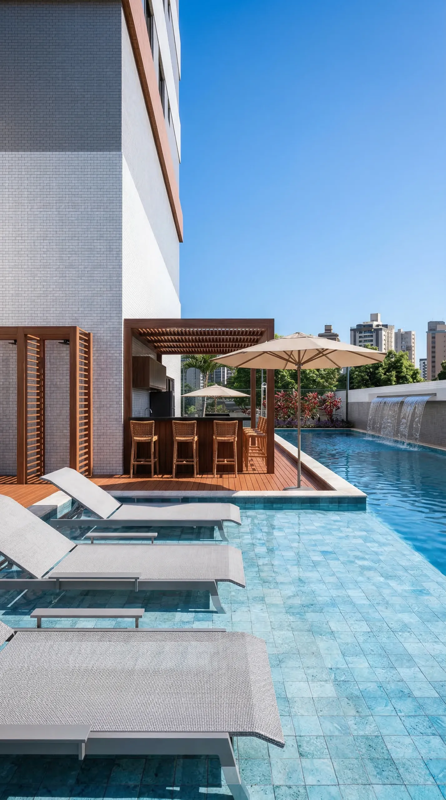 Piscina e deck